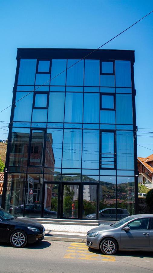 Glass Apartmani نوفي بازار المظهر الخارجي الصورة